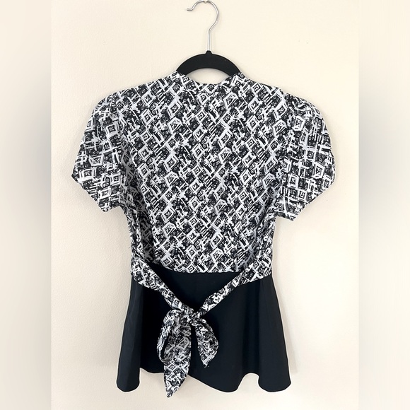 Girl From Savoy top from Anthropologie size Four / 4 - Picture 3 of 4